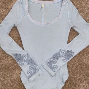 Free people long sleeve shirt.